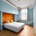Oda ve Kahvaltı 4th Floor
