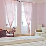 Oda ve Kahvaltı 4th Floor Varşova