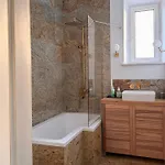 Bed & Breakfast 4th Floor Varšava