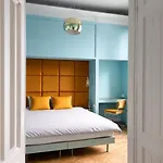 4th Floor 3*