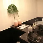 4th Floor 3*