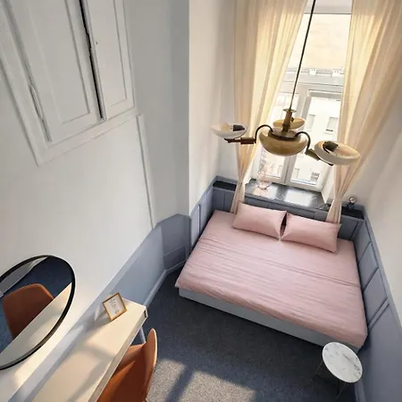Bed & Breakfast 4th Floor Warszawa