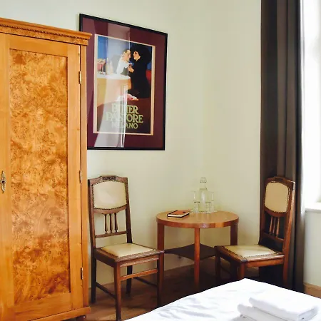 Bed & Breakfast 4th Floor Warszawa