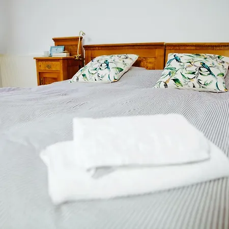 Bed & Breakfast 4th Floor