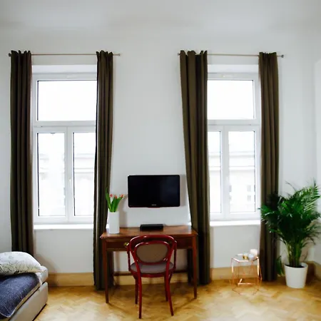 4th Floor 4* Varsovie